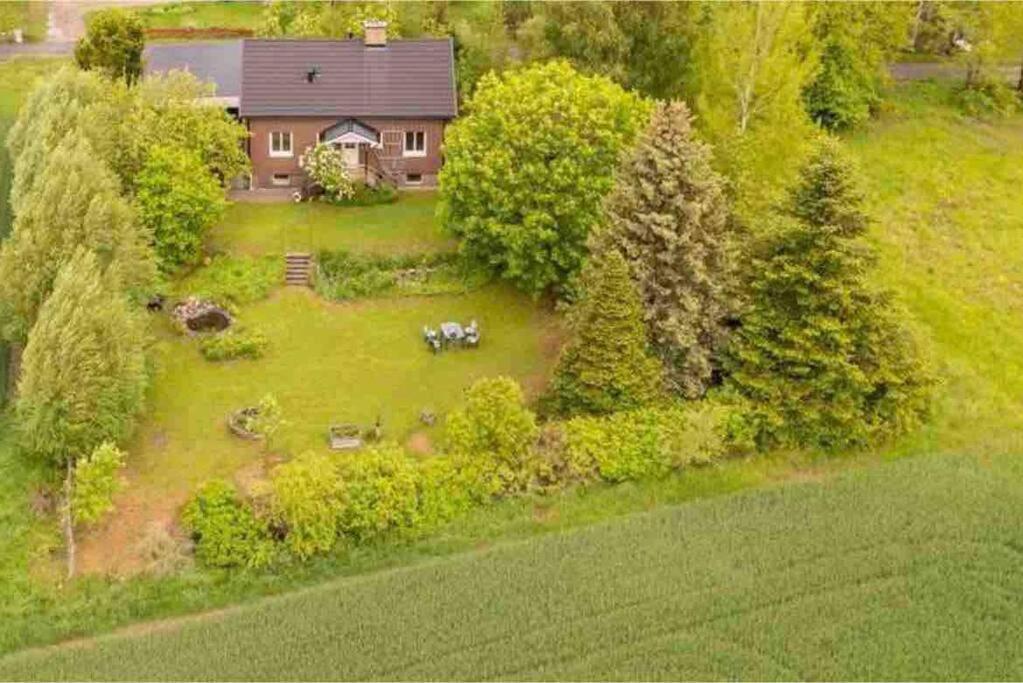 Modernt & Rymligt Sommarhus Pa Landet- Bubbelpool Villa Eskilstuna Eksteriør billede
