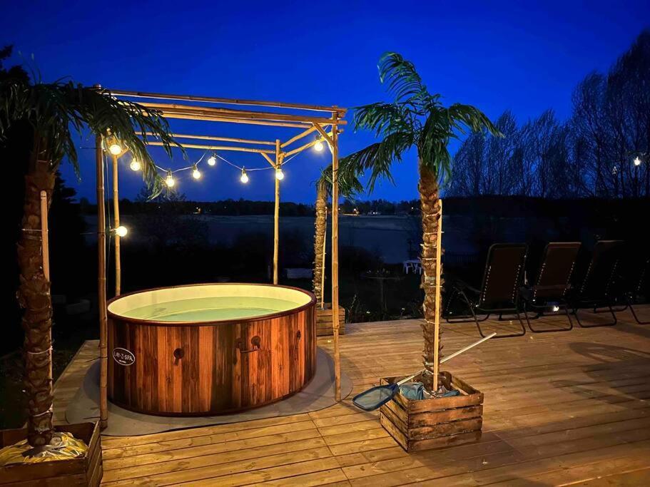 Modernt & Rymligt Sommarhus Pa Landet- Bubbelpool Villa Eskilstuna Eksteriør billede