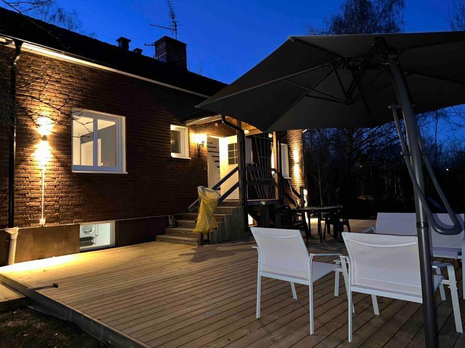 Modernt & Rymligt Sommarhus Pa Landet- Bubbelpool Villa Eskilstuna Eksteriør billede